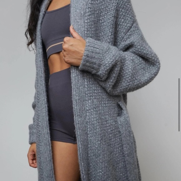 Lunya Chunky Wool Woven Belted Lounge Robe Gray XS/S Oversized, Sold Out Online - Picture 5 of 7